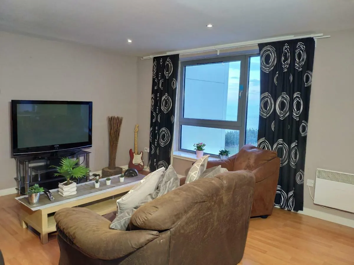 Western Harbour View Apartment Edinburgh