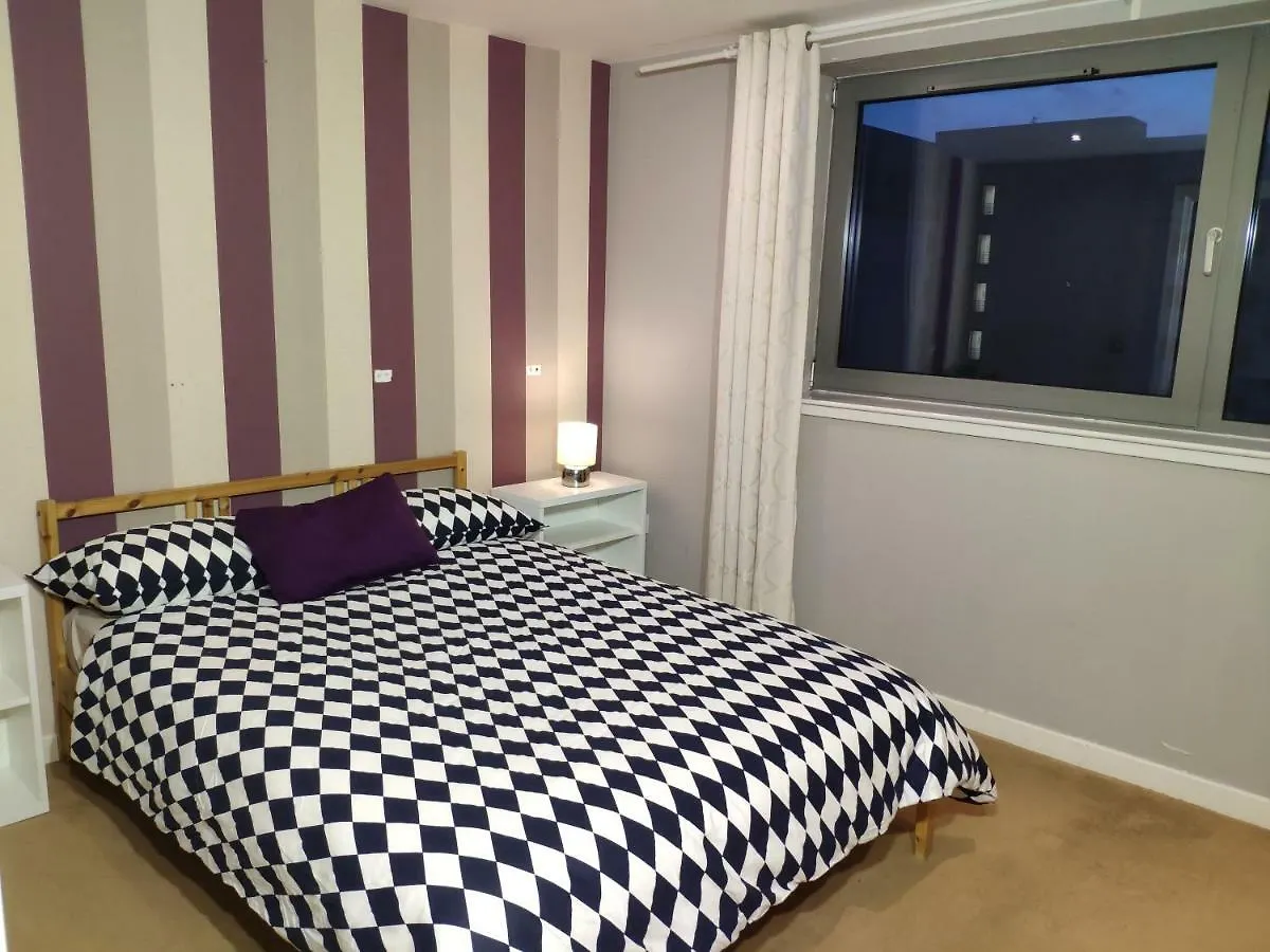 Western Harbour View Apartment Edinburgh 0*,
