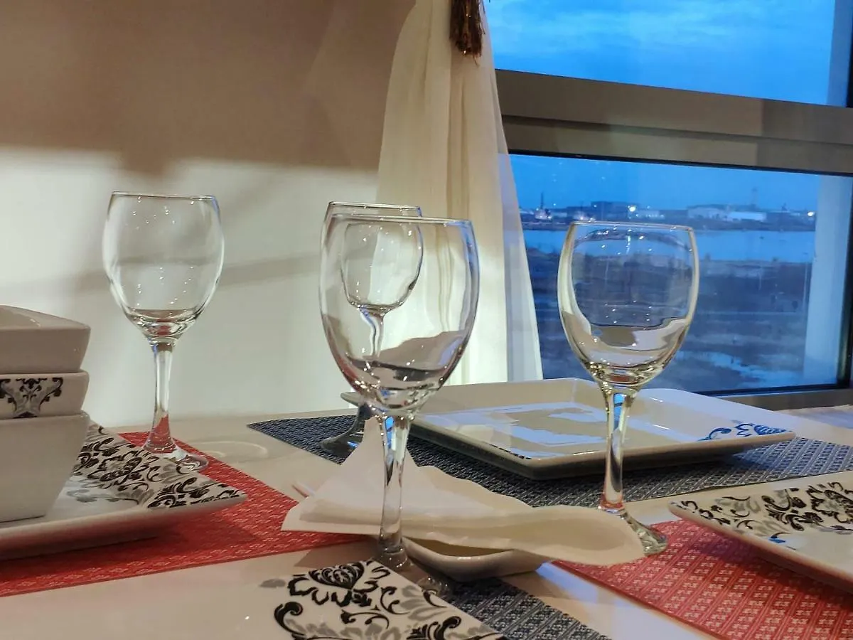 Western Harbour View Apartment Эдинбург